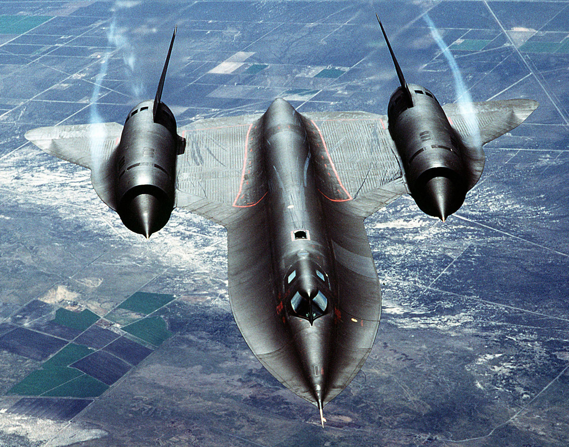 AR-71 Blackbird in flight.