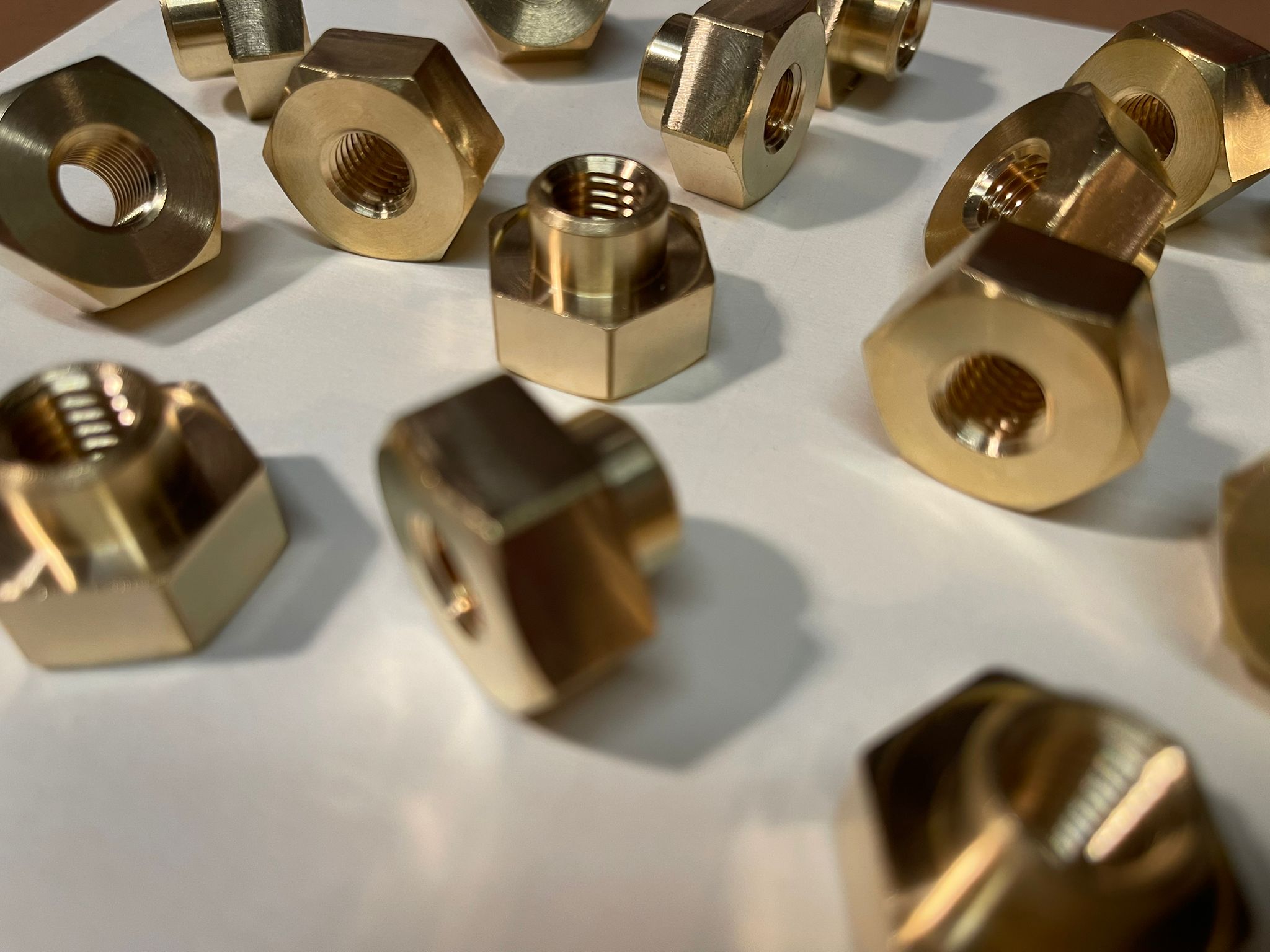 Dadi ruota in ottone CH22 M10 per Topolino e 1100