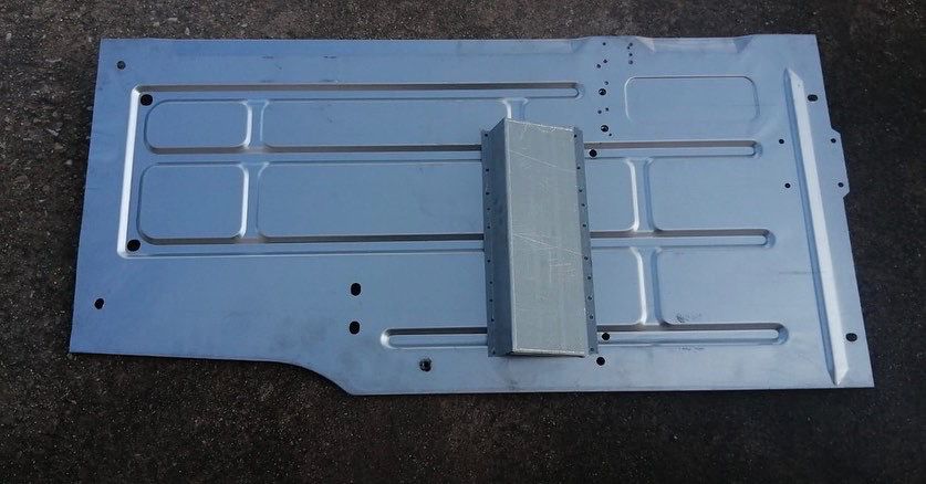 Pannelli lamiera dx/sx per Fiat 1100 103 D/R, Spider, Swallowtail, Mozza