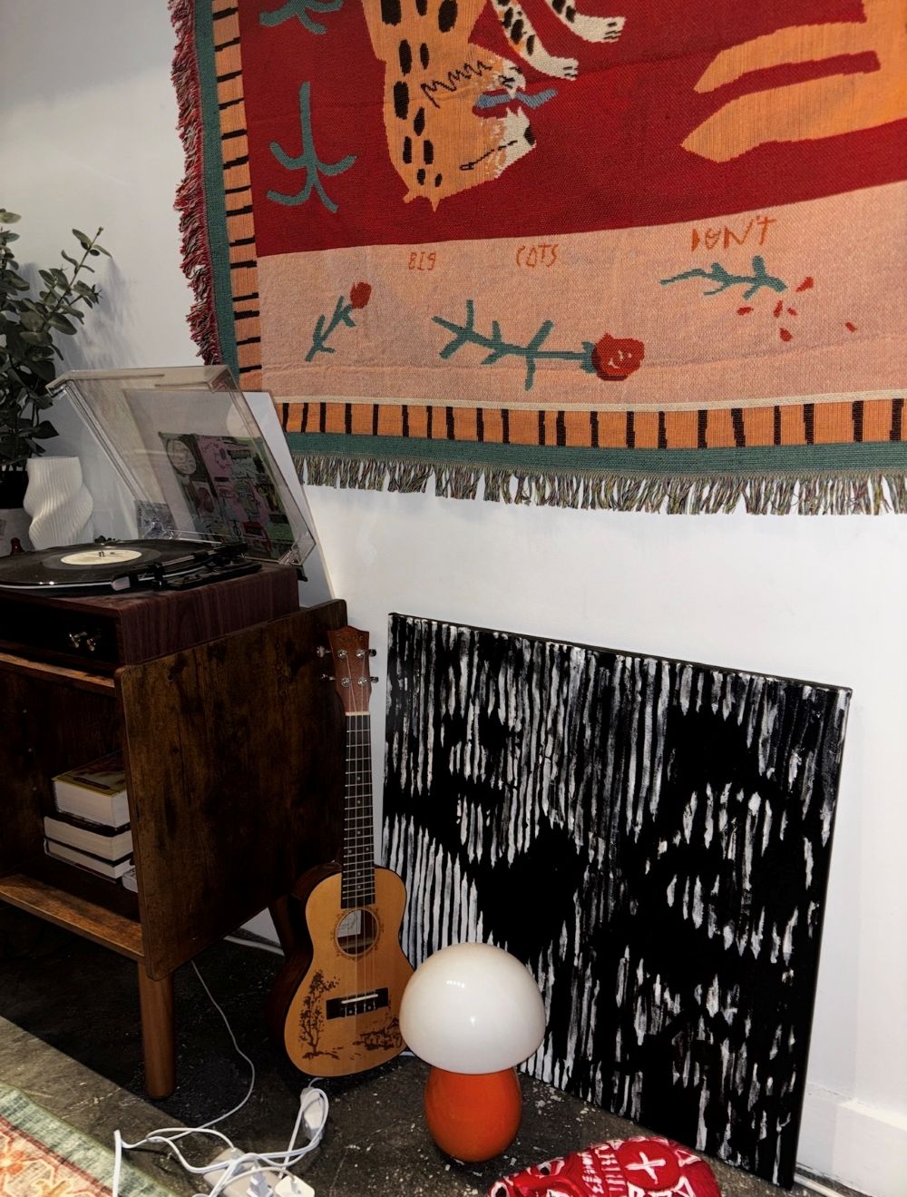 Third studio: 'Subjects N.3 & 4' standing against the wall