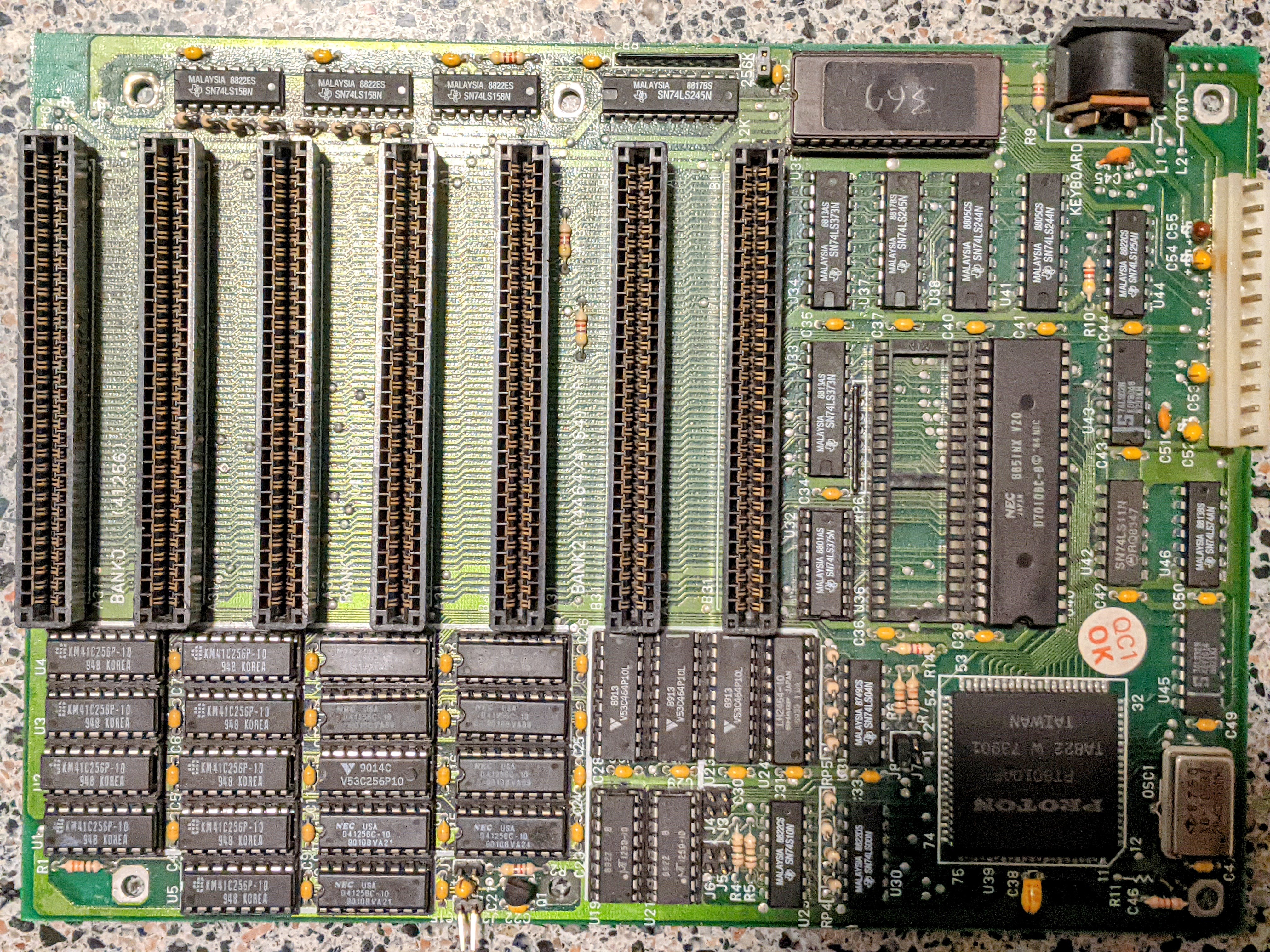 Proton PT8010AF based Turbo XT motherboard