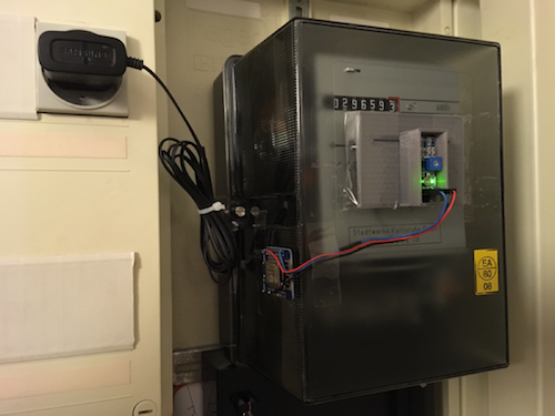 Wemos D1 mini
with TCRT5000 IR sensor mounted on ferraris electricity meter