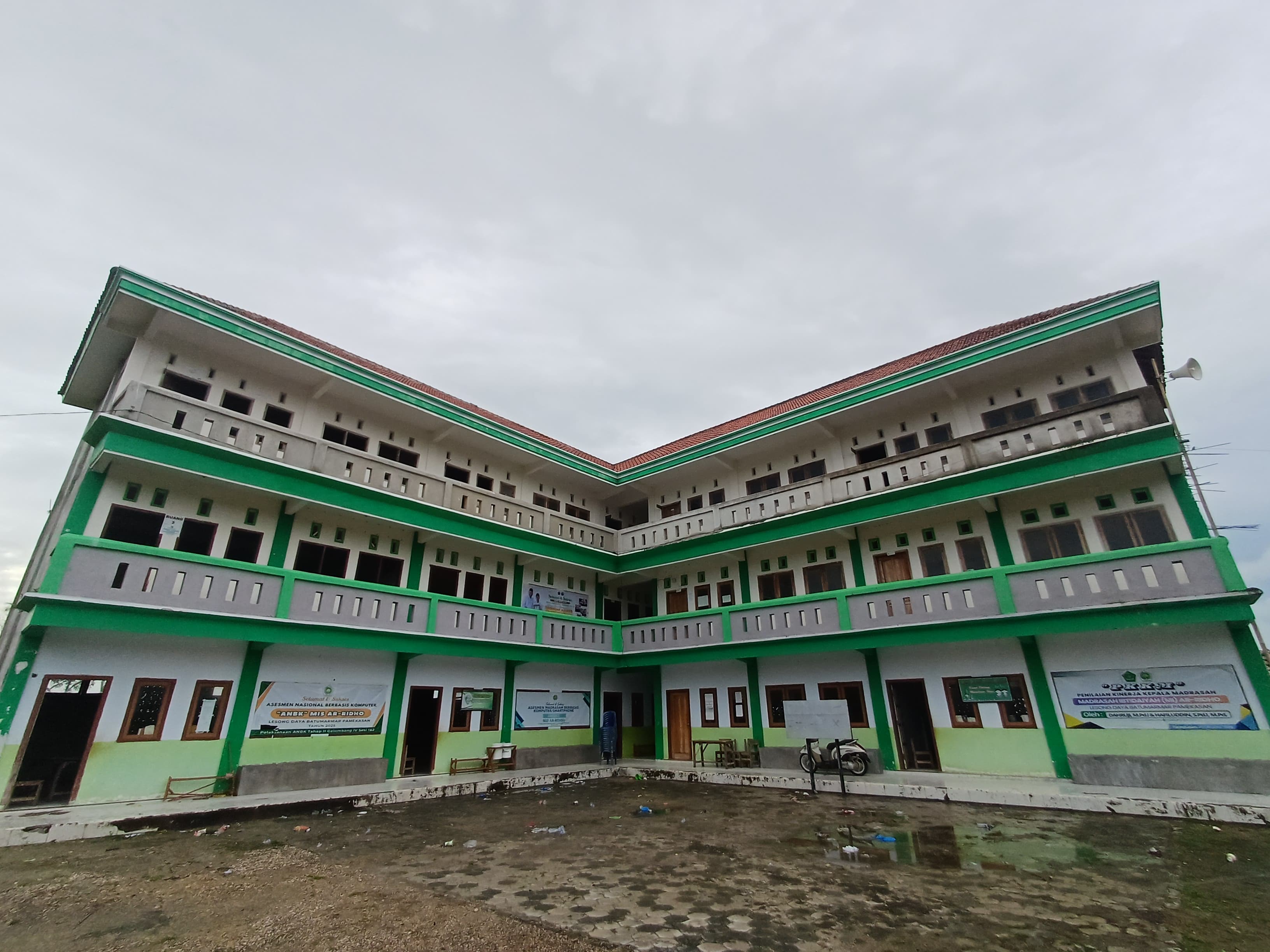 Gedung Sekolah