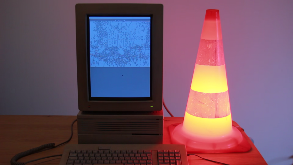 Macintosh IIcx displaying the Big Buck Bunny video