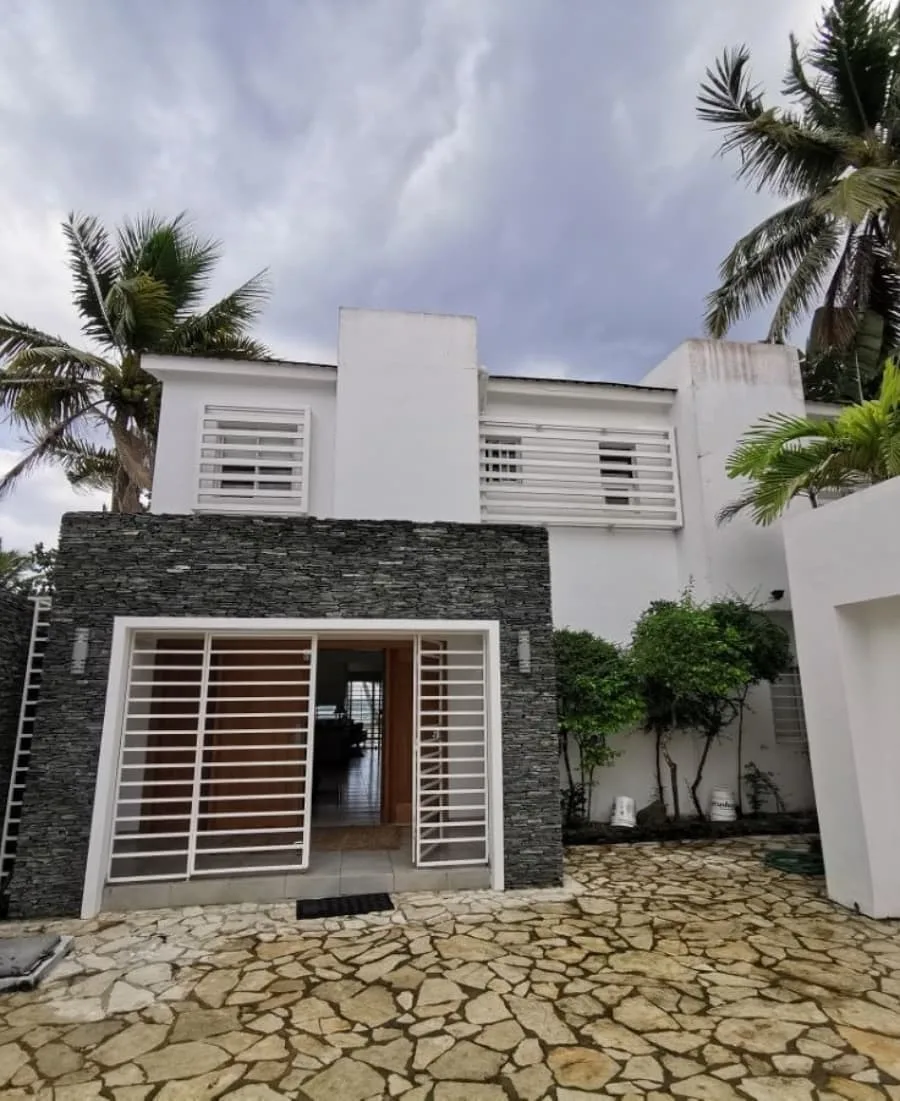 Villa moderna frente a la playa de Guayacanes · Fotografía 5