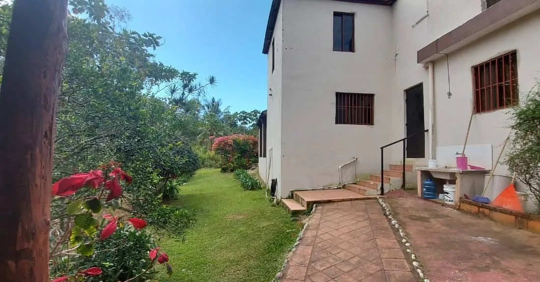Villa con amplios jardines en Jarabacoa · Fotografía 2