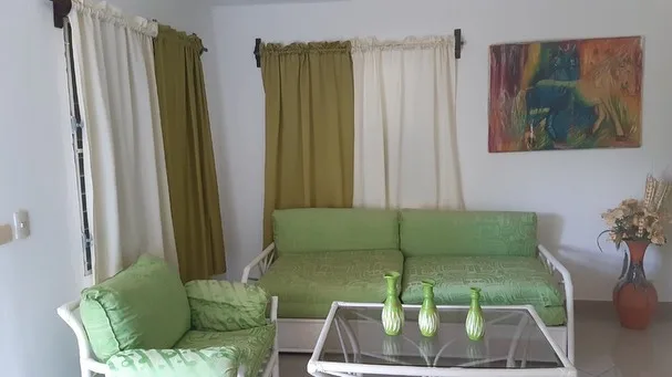 Villa con piscina y apartamentos de alquiler en Juan Dolio · Fotografía 4