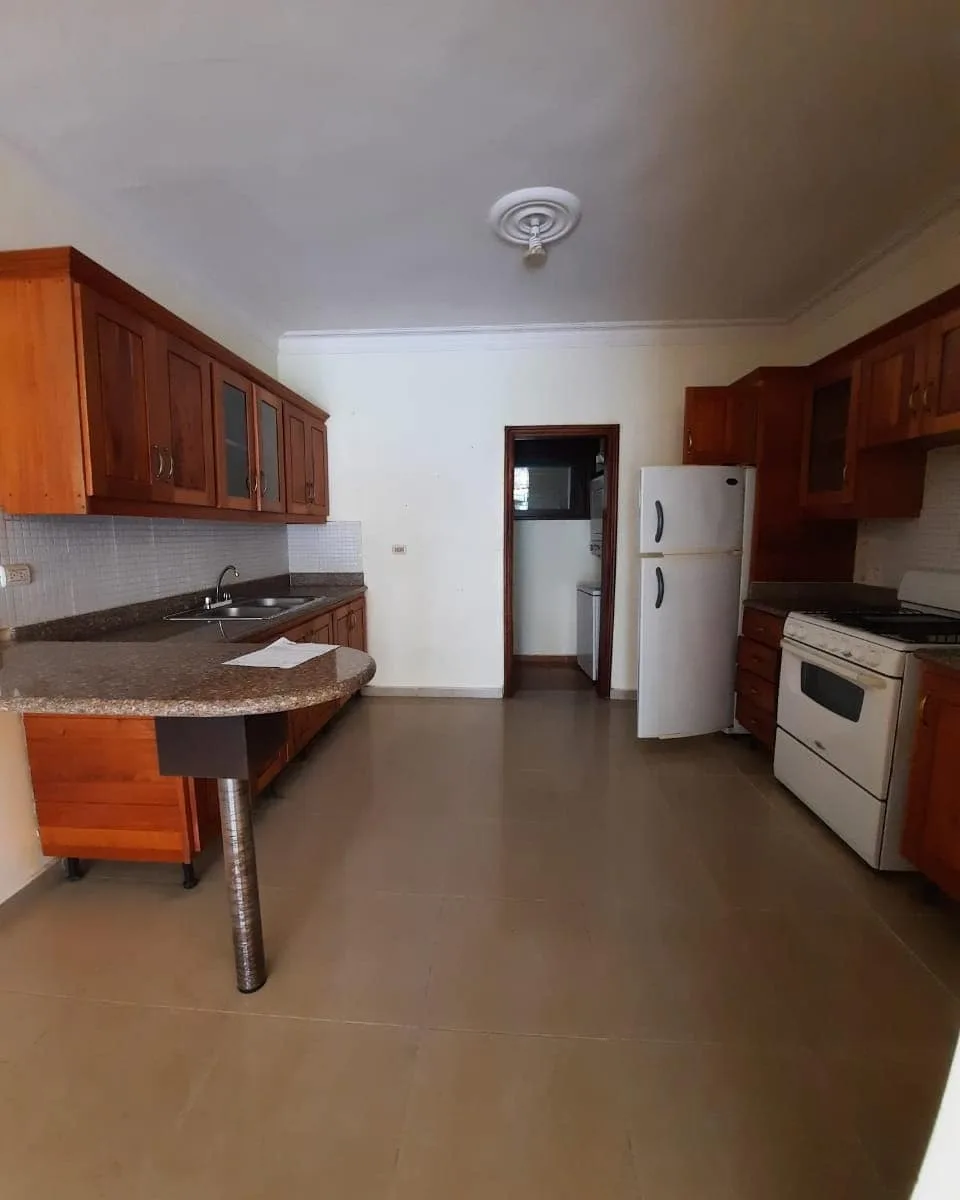 Apartamento remodelado en Metro Country Club · Fotografía 2