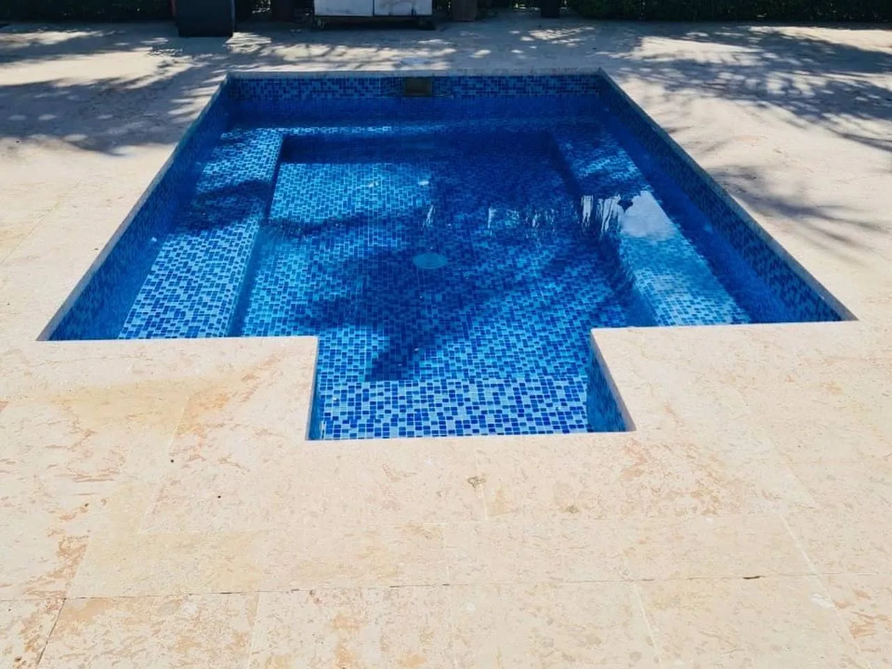 Villa con patio español en Metro Country Club · Fotografía 4