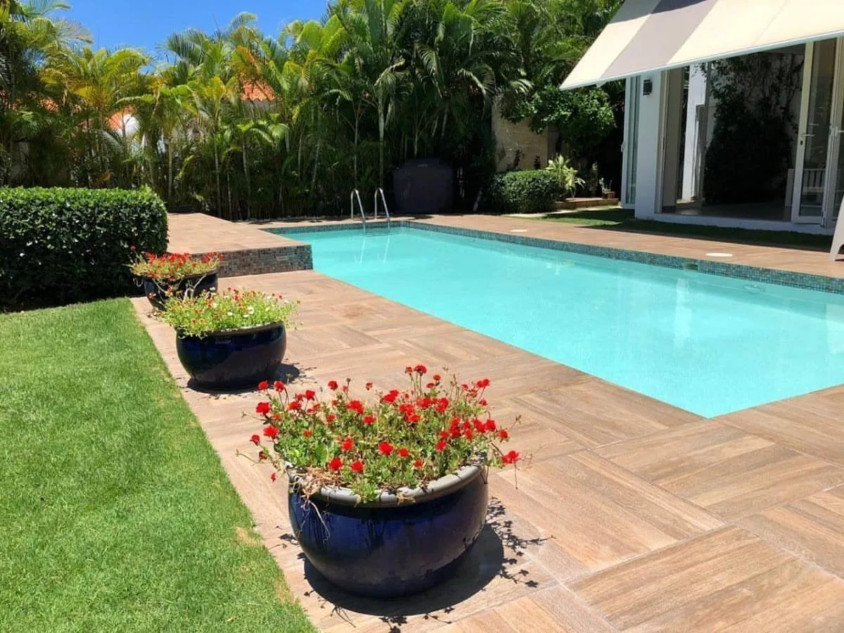 Casa de lujo de doble altura en Metro Country Club · Fotografía 2