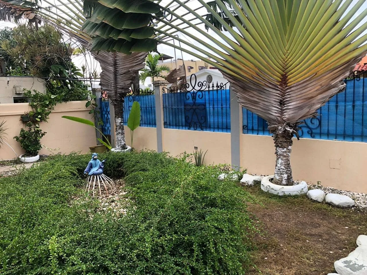 Amplia casa en Arroyo Hondo · Fotografía 4
