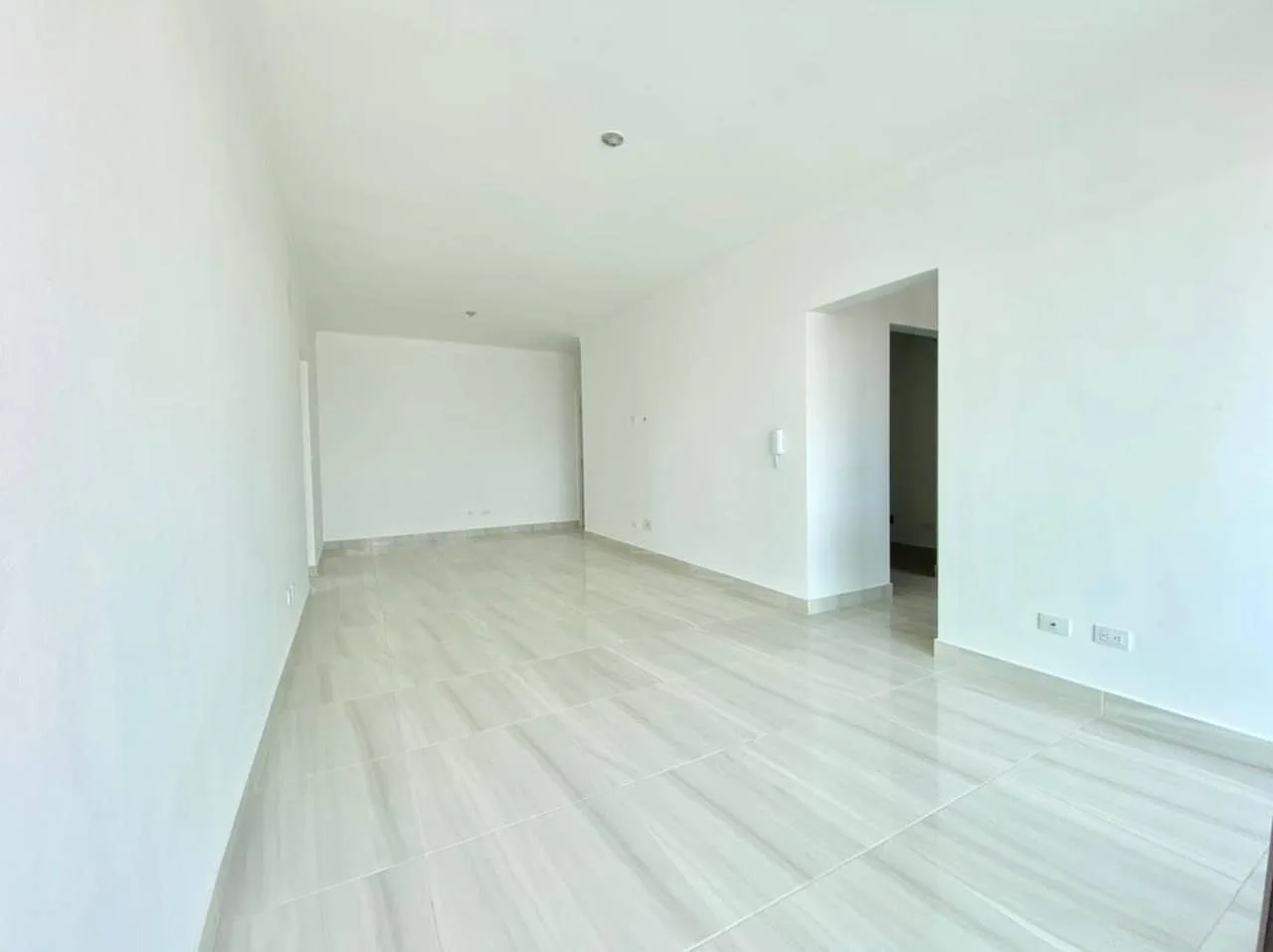 Apartamento con balcón en Evaristo Morales · Fotografía 3