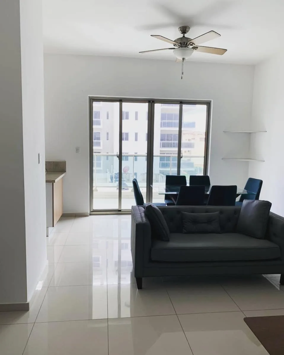 Apartamento de dos habitaciones en Evaristo Morales · Fotografía 4