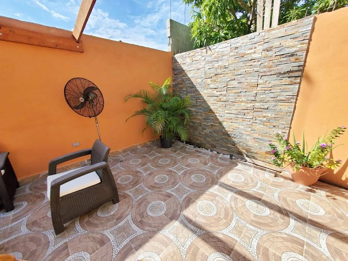 Casa en residencial cerrado en Av. Jacobo Majluta · Fotografía 2
