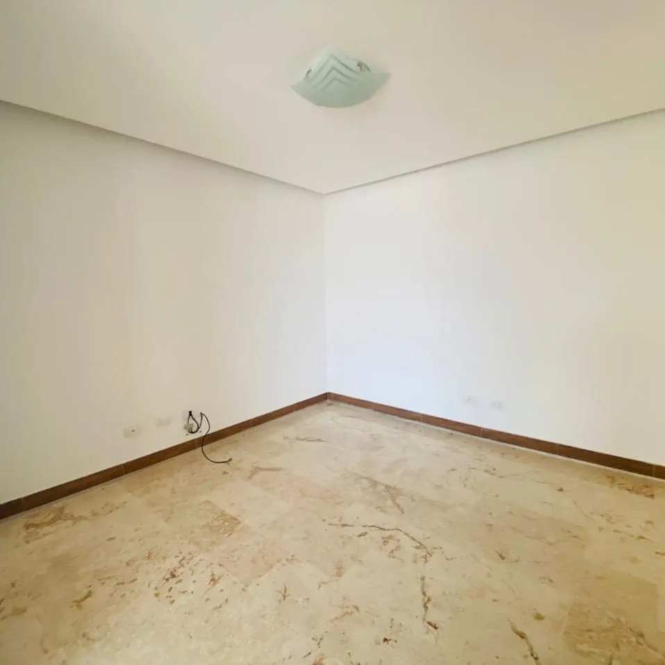 Apartamento en torre moderna en Mirador Sur · Fotografía 2
