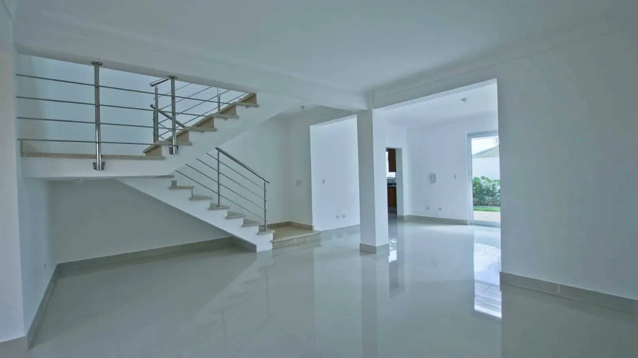 Casa moderna en residencial privado en Santiago · Fotografía 4