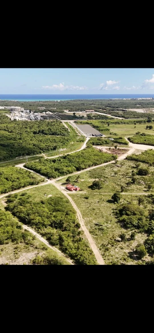 Terreno de un millón de metros en Punta Cana · Fotografía 4