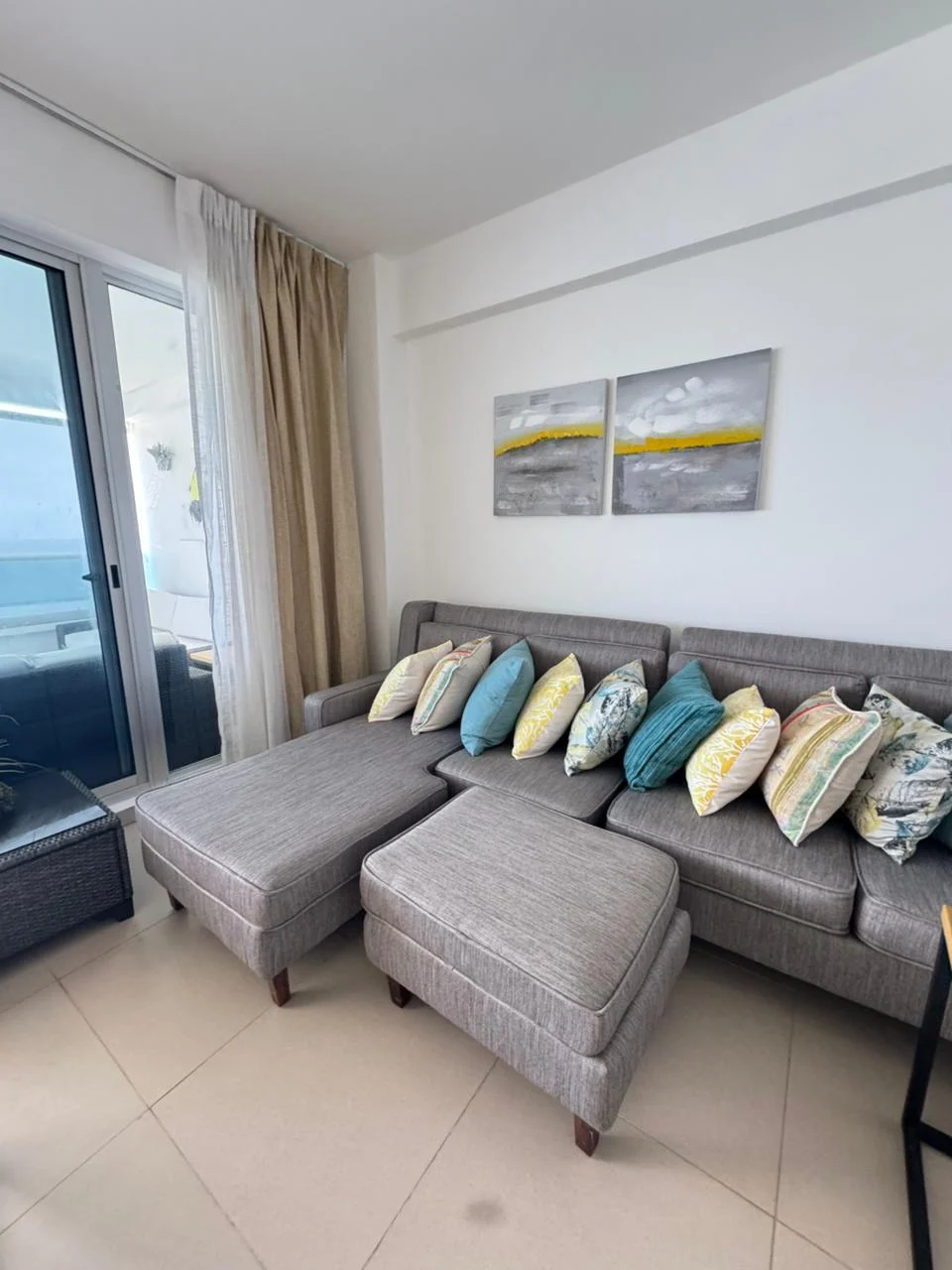 Apartamento amueblado frente al mar, piso 13 · Photo 3