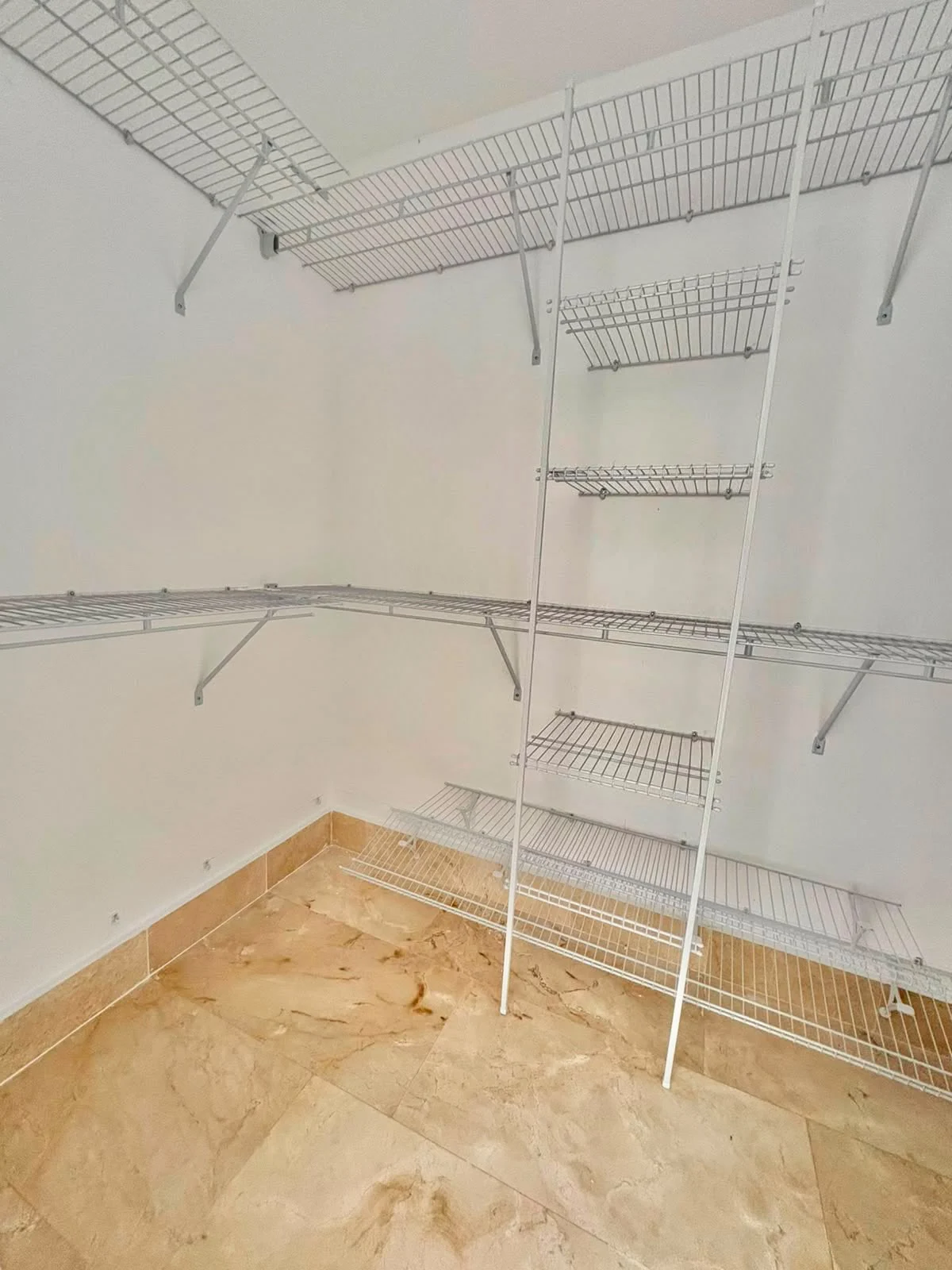 Apartamento nuevo en Mirador Sur, piso 6 · Fotografía 5