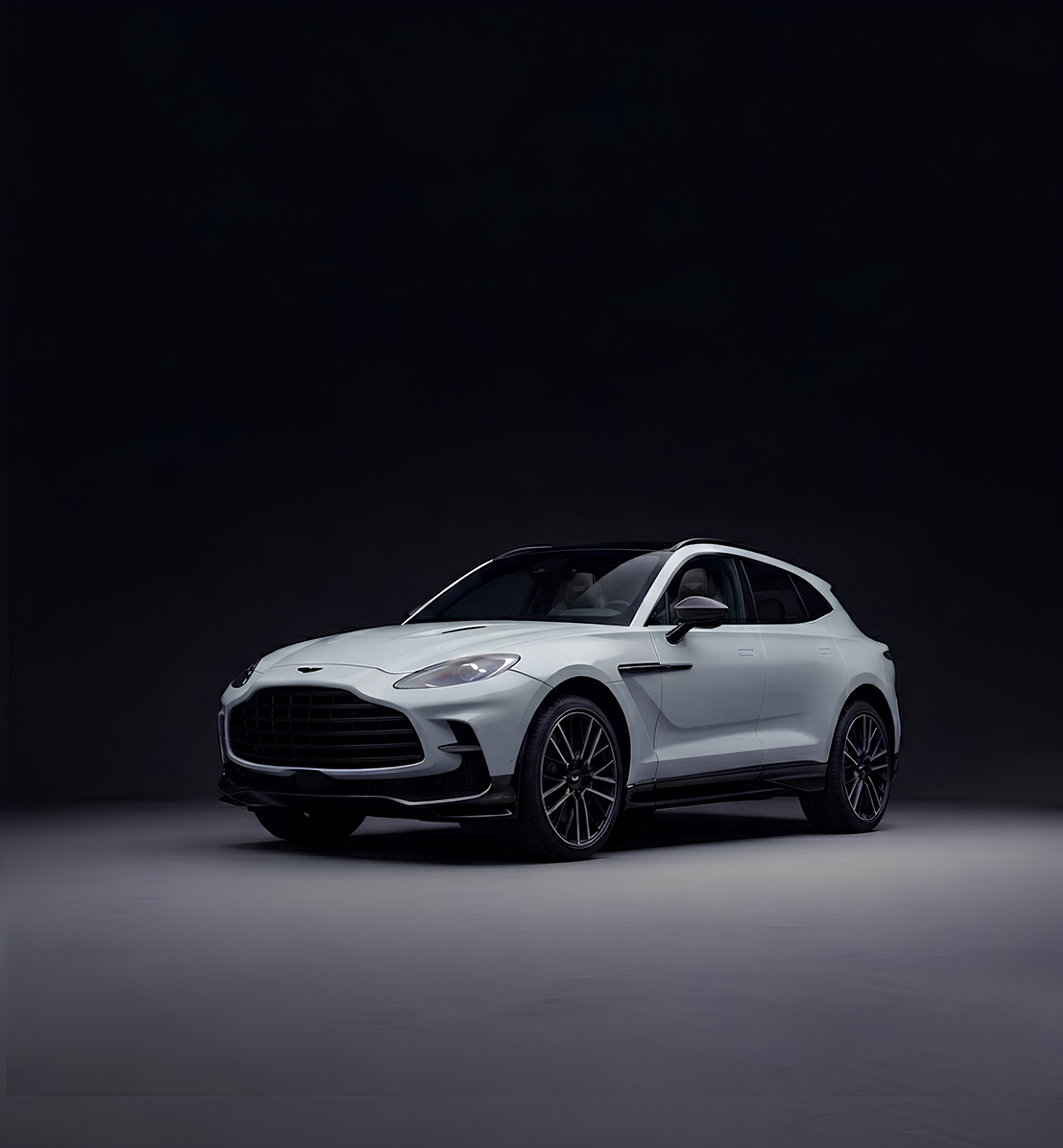 Aston Martin DBX 707