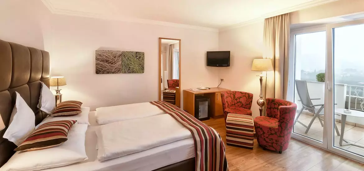 Maria Theresia chic Panorama Room