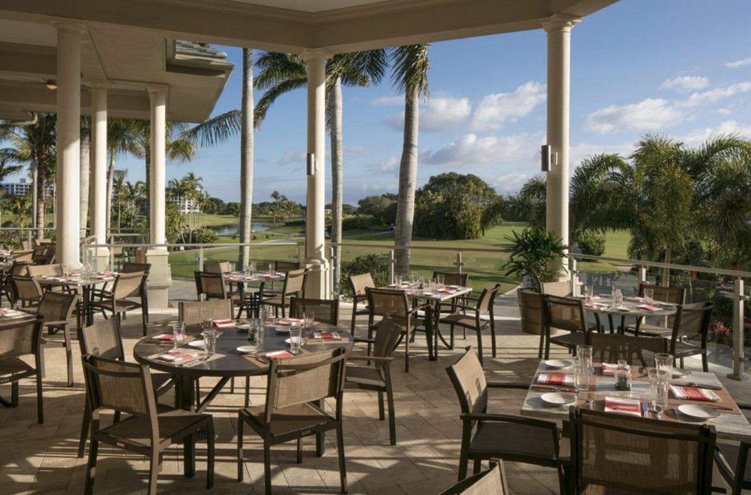 Club restaurant terrace