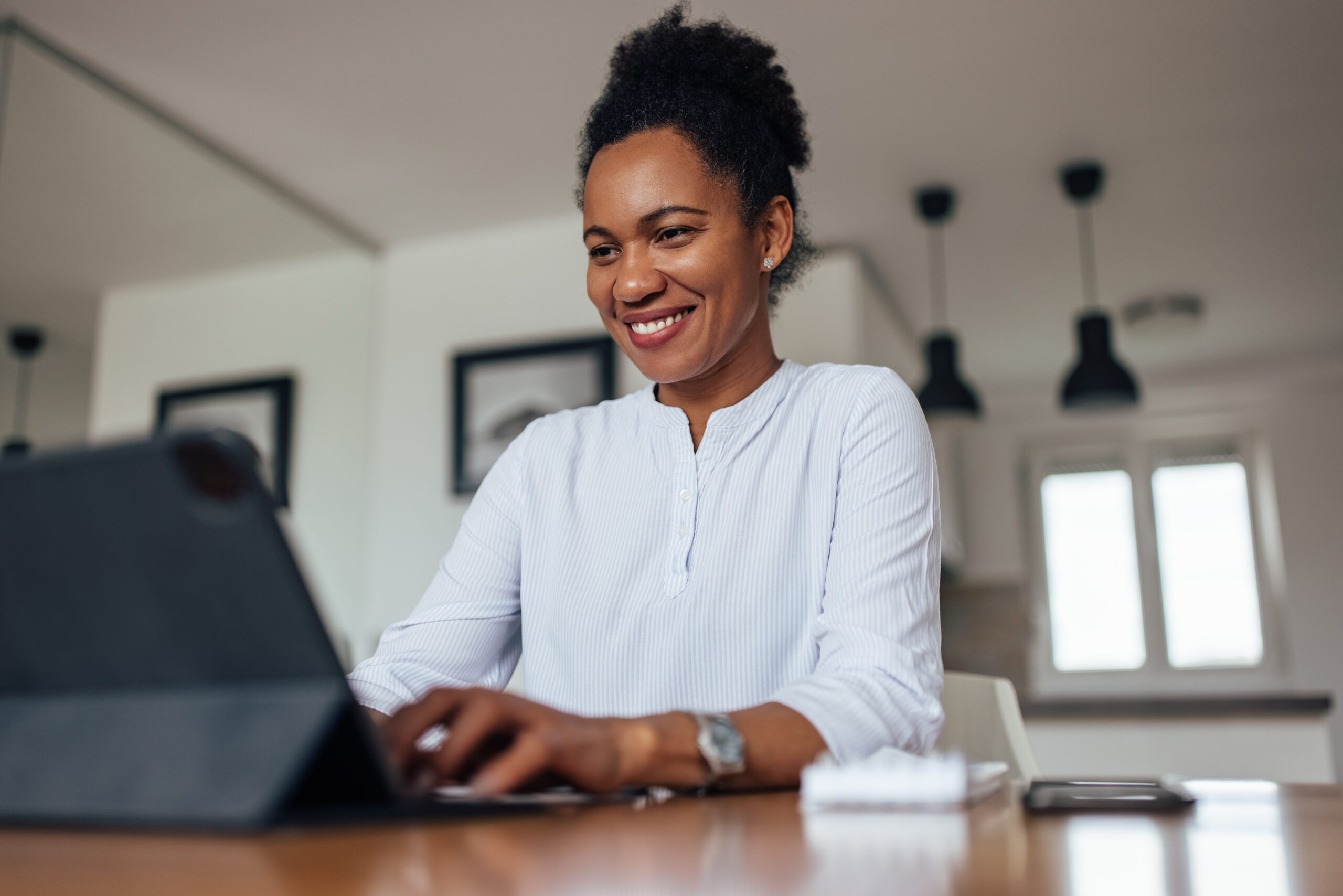 Dicas para criar um assunto de e-mail eficaz ao enviar seu currículo