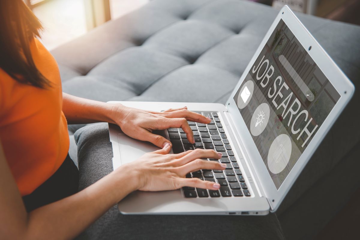 Vale a pena se cadastrar em sites de empregos?