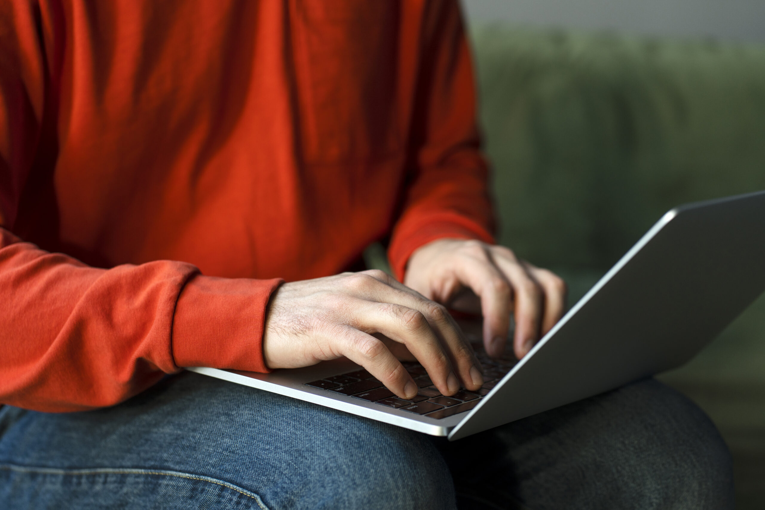 Como enviar currículo por e-mail para primeiro emprego