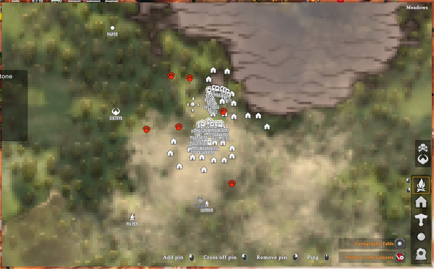 The map after a ping: red paw prints for creatures, house icons for buildings, and the Ping Stone filter box on the left