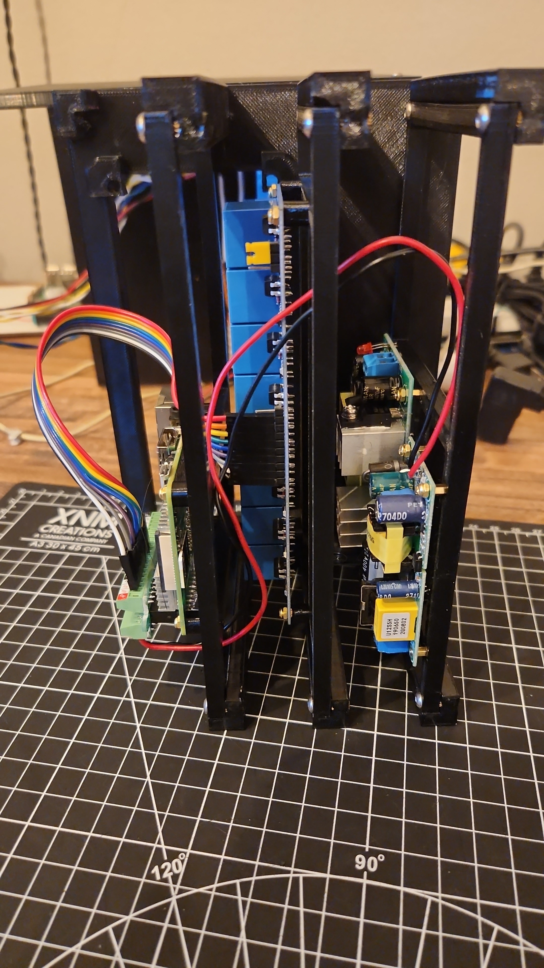 outlet_box_internals