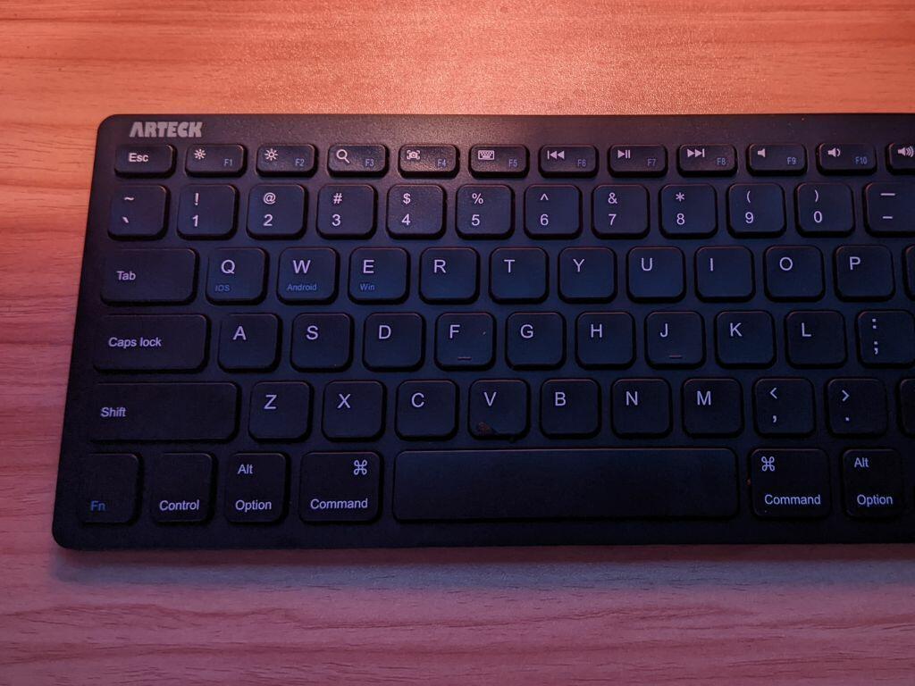 Review Arteck Ultra Slim Keyboard Indonesia