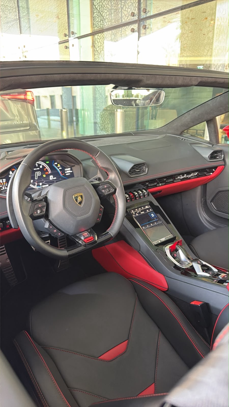 Lamborghini Huracan Evo Spyder — photo 3