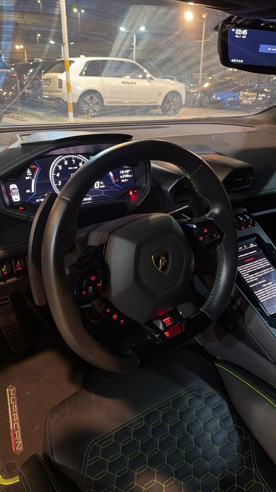Lamborghini Huracan Evo Spyder Vert Pomme — photo 4