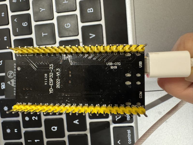 assets/esp32s3-usb-port.jpg