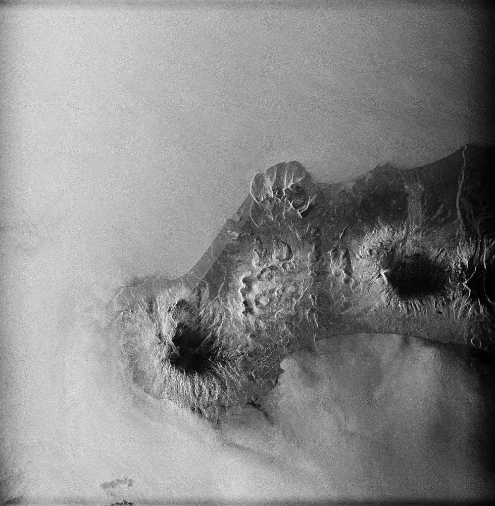 Single look imaging result of ERS SAR product (E2_84690_STD_L0_F137) using ChirpScaling Algorithm