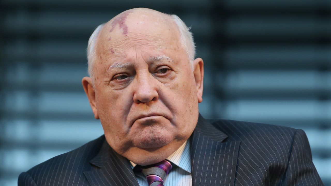 Gorbachev Faces "Red Schism" as Hardliners Defect