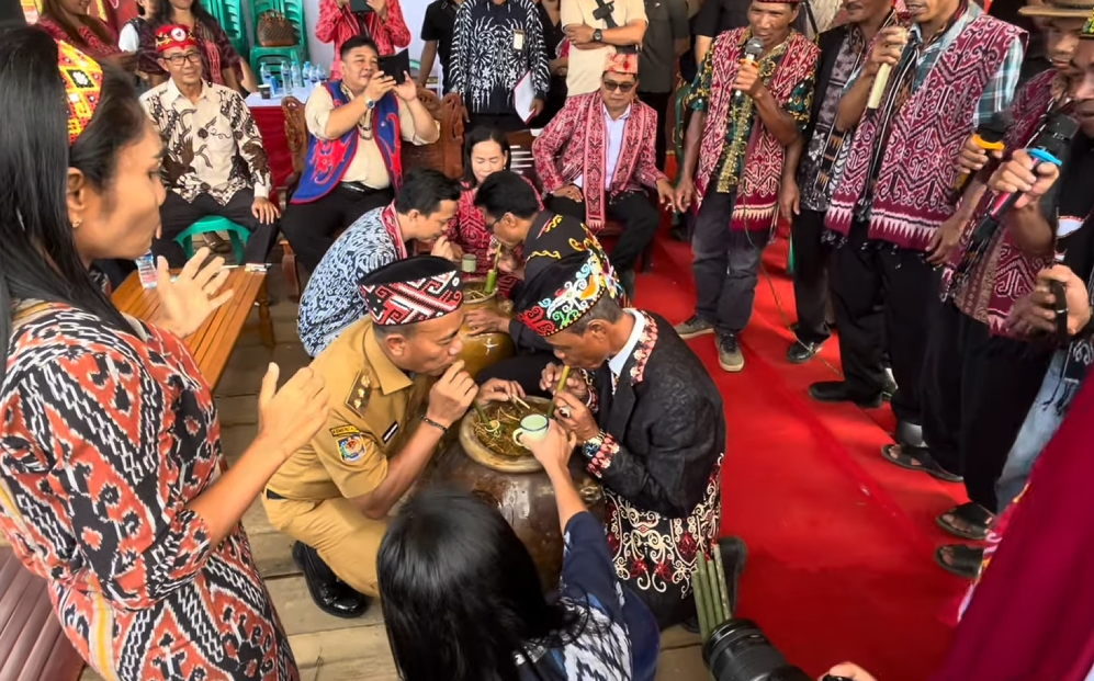 Gawai Nyelapat Taun 