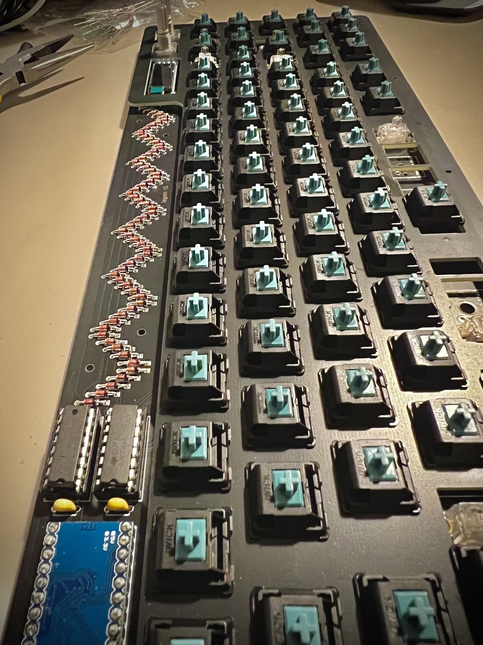 side angle switches