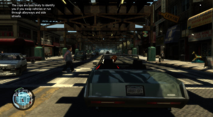 Personagem de Minecraft dirigindo um carro em Liberty City no LibertyCraft