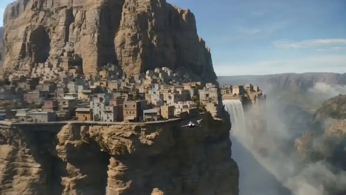 Speeder chase across a cliff city (single continuous shot...