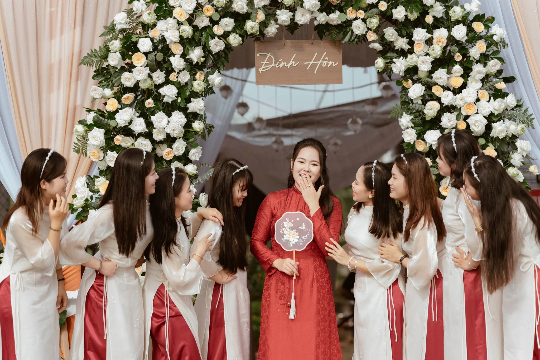 Thảo Ngân & Hoài Thương 9