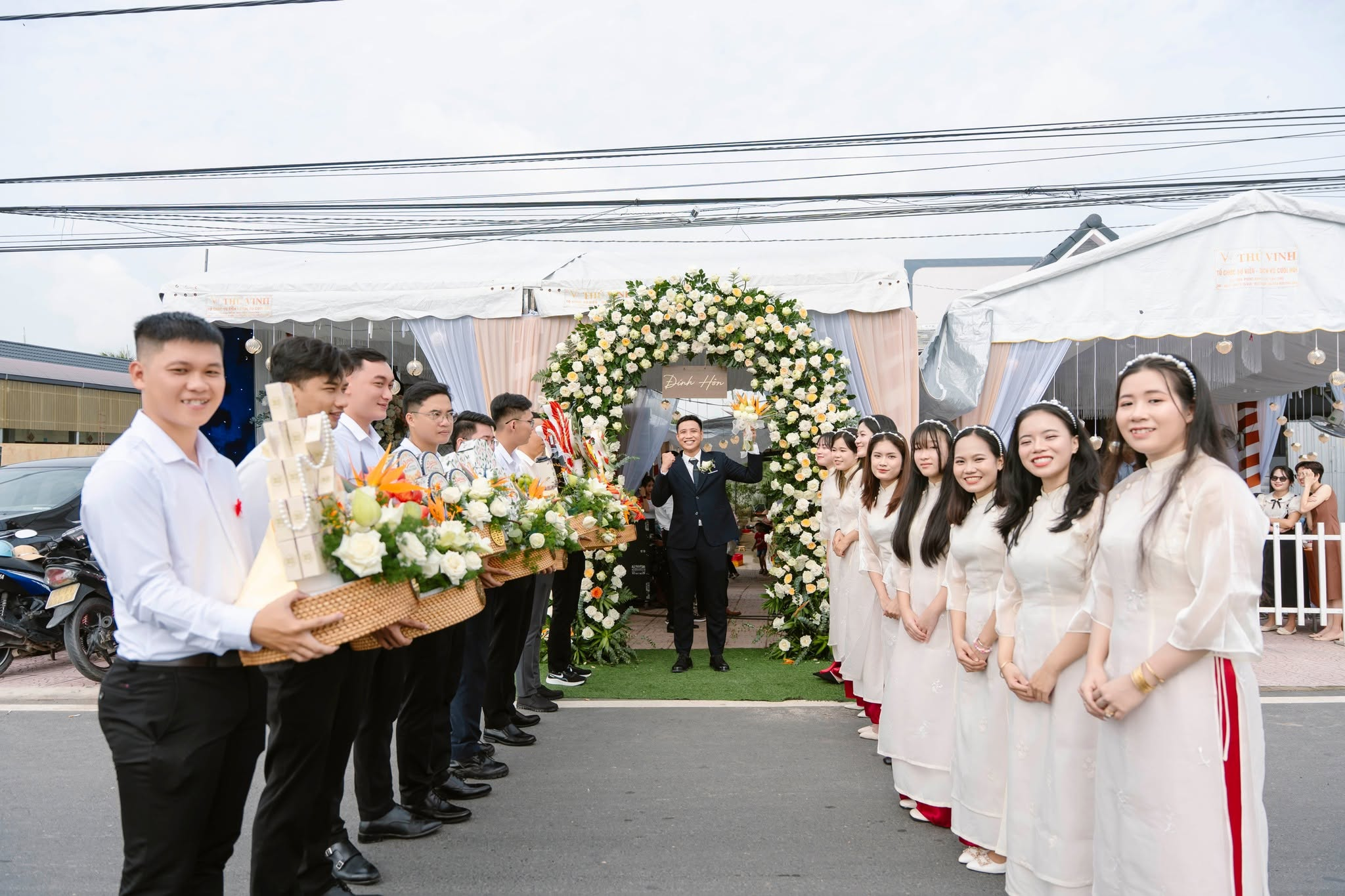 Thảo Ngân & Hoài Thương 16
