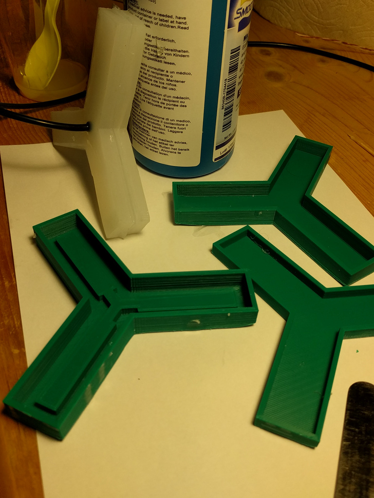 All three molds and clued gripper