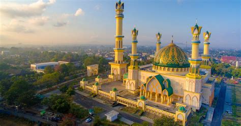 Wisata Istana Baiturrahman Aceh