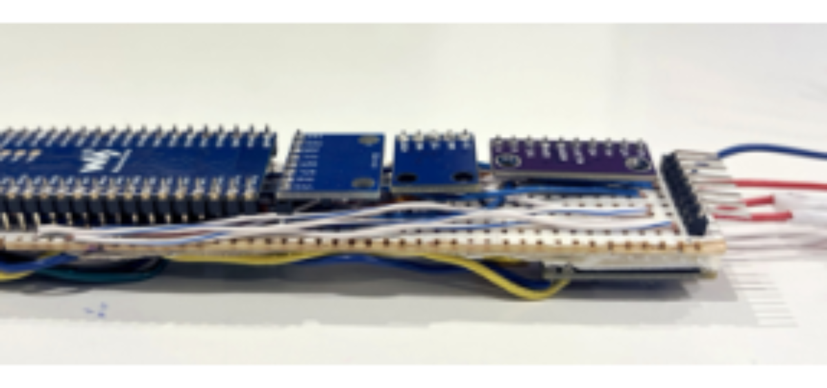 原论文 Figure 3:Front view of ESP32 and sensors .