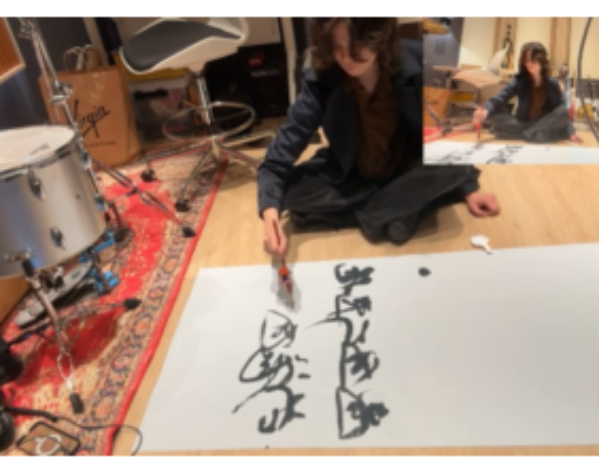 原论文 Figure 4:Live performance of Calliphony.