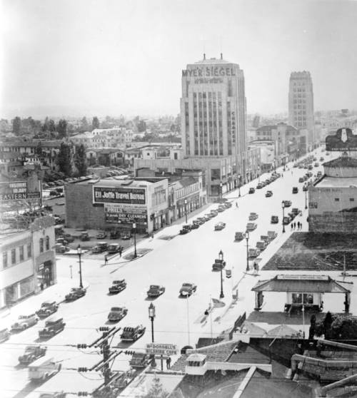 Wilshire Blvd, 1932
