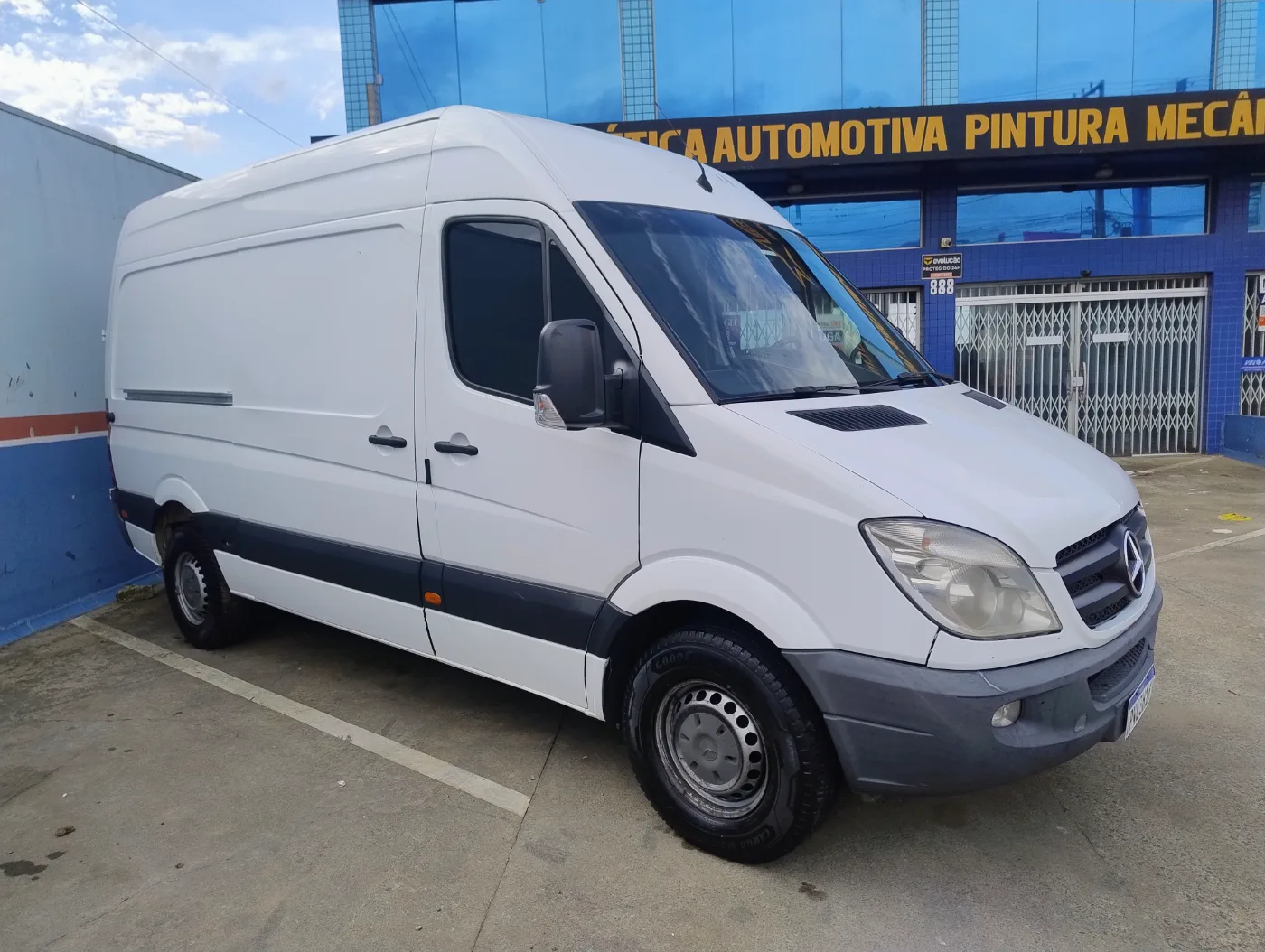 Mercedes Benz 2016 — foto 1
