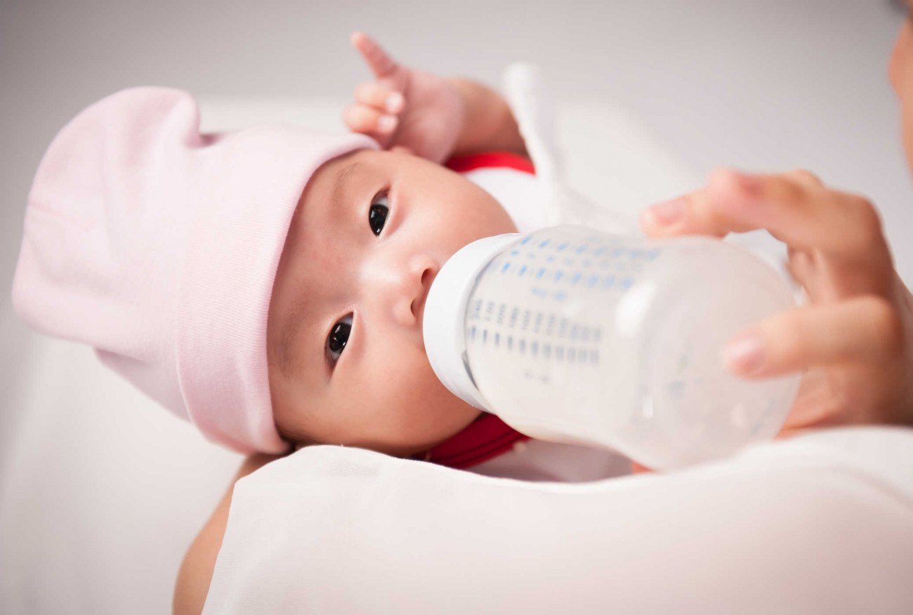 Bình uống sữa an toàn bảo vệ sức khỏe của bé tốt hơn